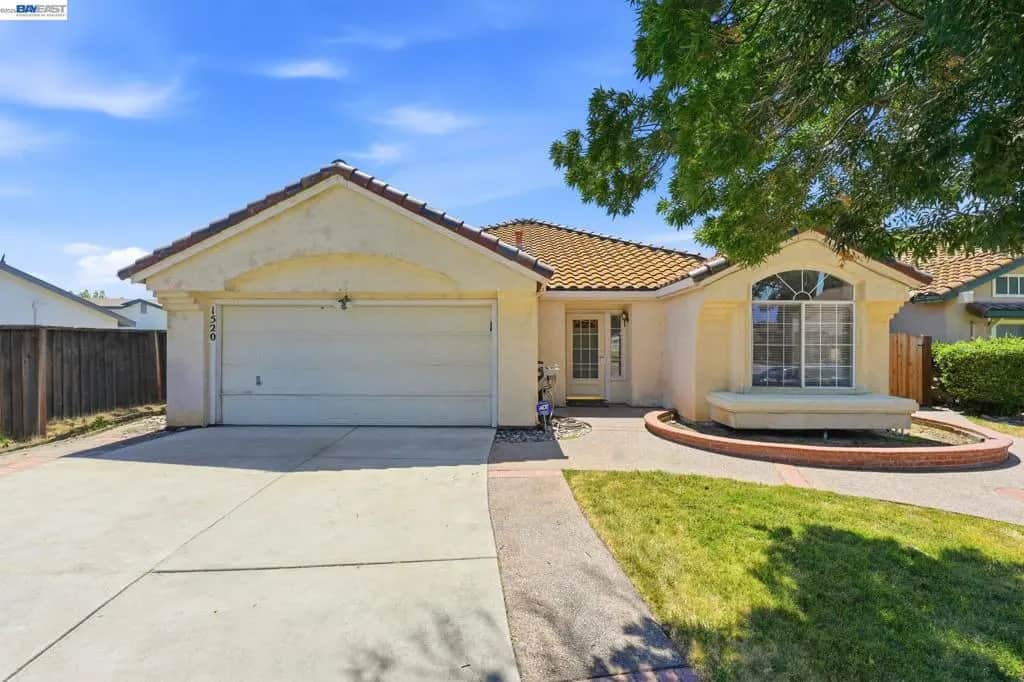 1520 Deer Run Ln, Tracy, CA — listing photo 1