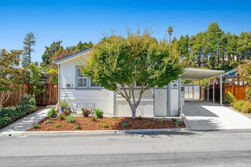 300 Plum Street 77, Capitola, CA — listing photo 1
