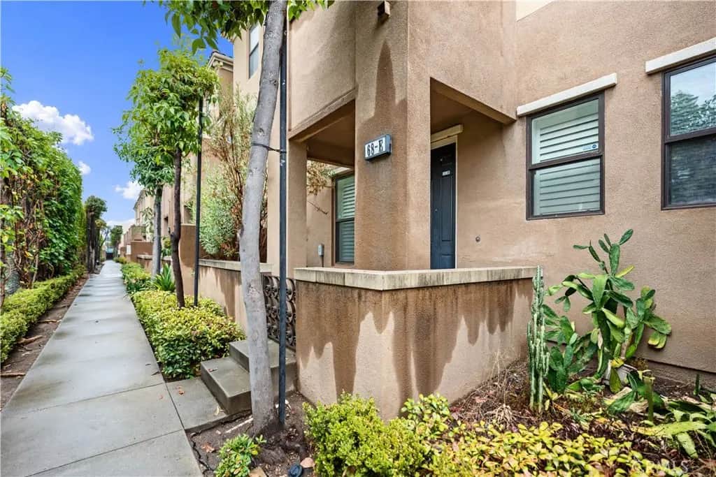 68 S 5th E, Alhambra, CA — listing photo 1