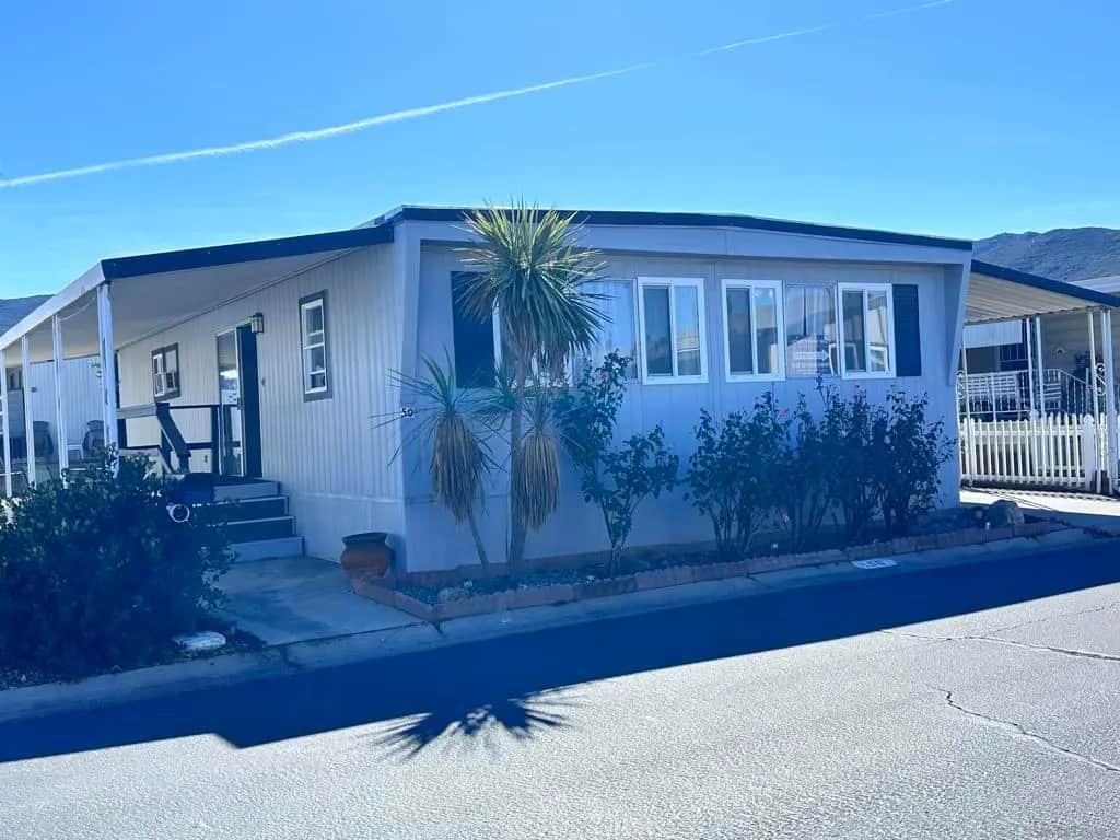 8301 Mission Gorge Rd 50, Santee, CA — listing photo 1