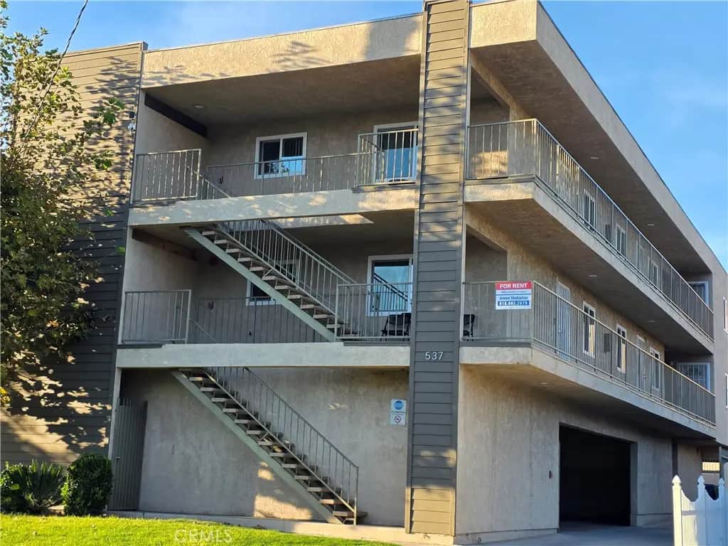 537 E Palmer Avenue 6, Glendale, CA — listing photo 1