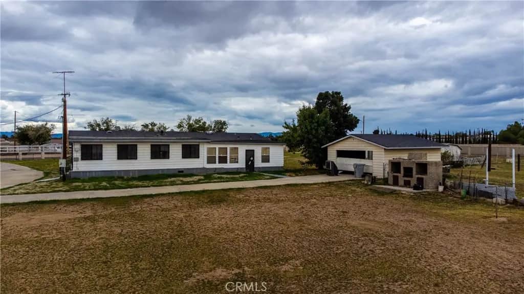 11018 8th, Hesperia, CA — listing photo 1