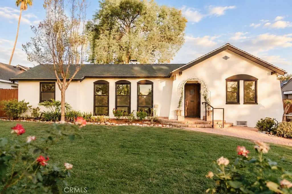 1080 S Los Robles, Pasadena, CA — listing photo 1