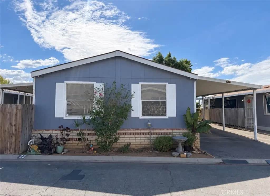 6130 Camino Real Space 22, Jurupa Valley, CA — listing photo 1