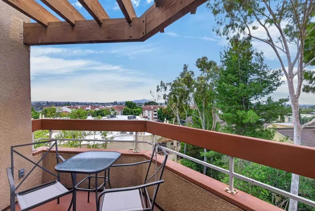 7255 Navajo C340, San Diego, CA — listing photo 1