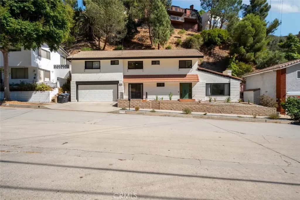 1774 Hillcrest Avenue, Glendale, CA — listing photo 1