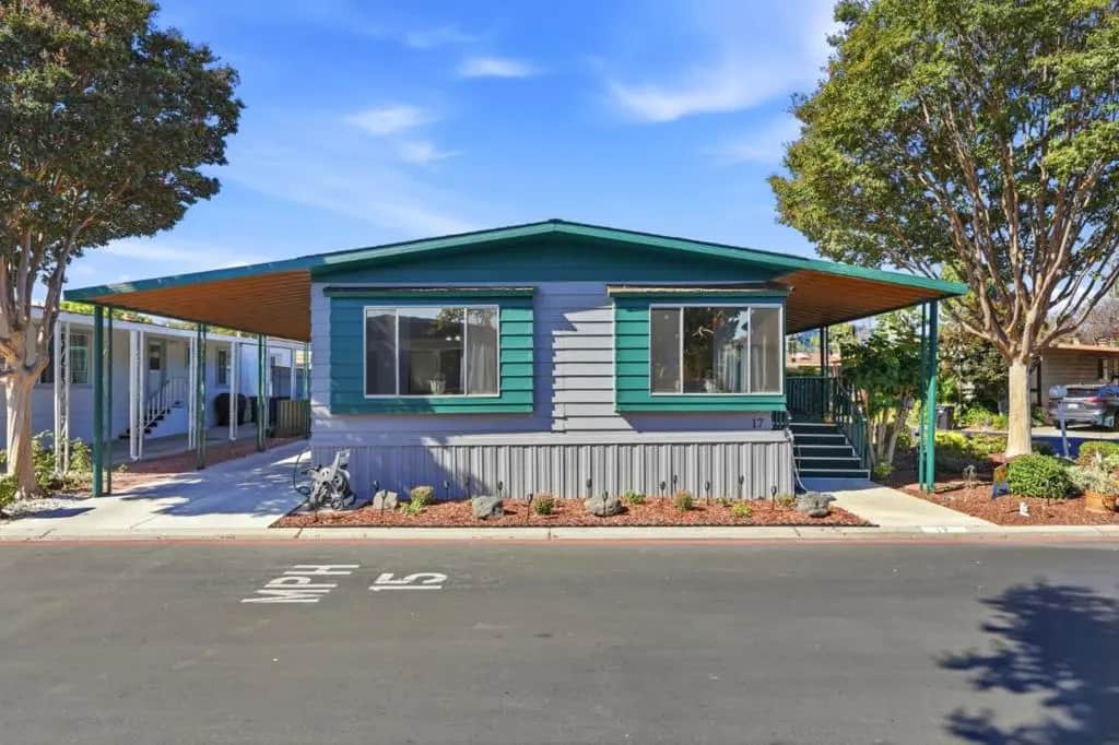 690 Persian Drive 17, Sunnyvale, CA — listing photo 1