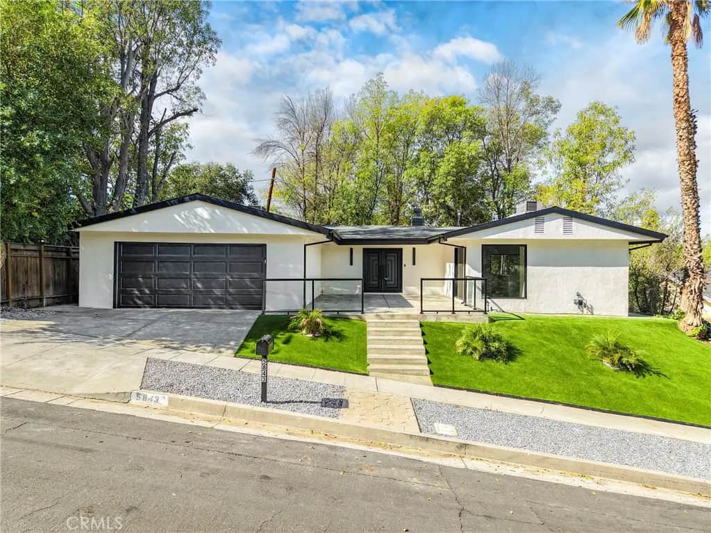 5843 Nevada Avenue, Woodland Hills, CA — listing photo 1