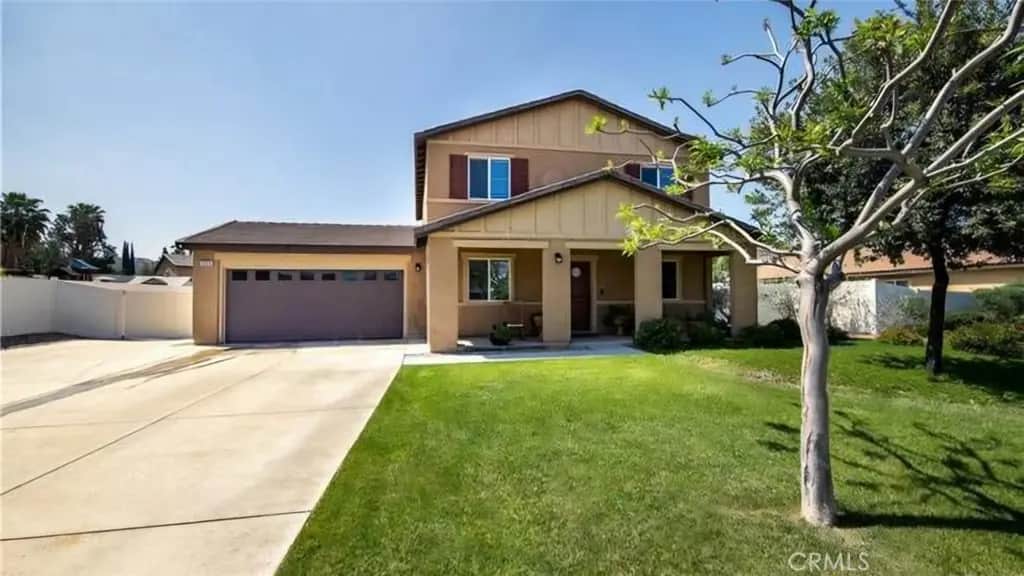 1056 E Washington Avenue, San Jacinto, CA — listing photo 1