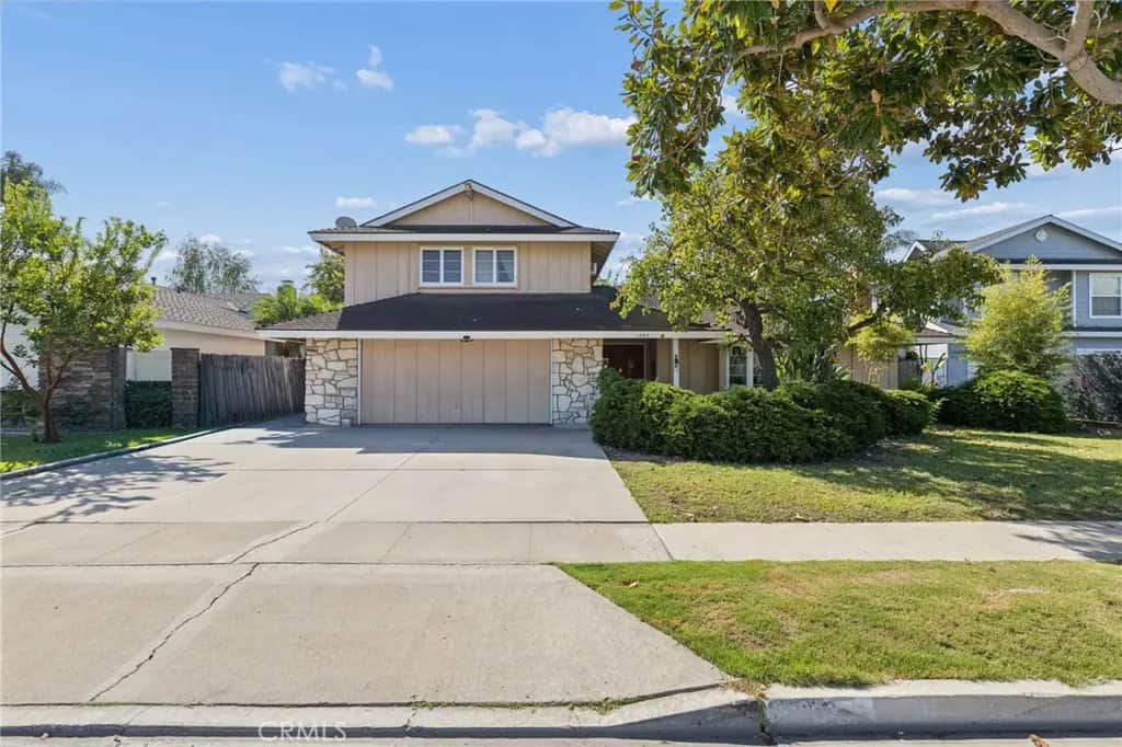 1965 Flamingo Drive, Costa Mesa, CA — listing photo 1