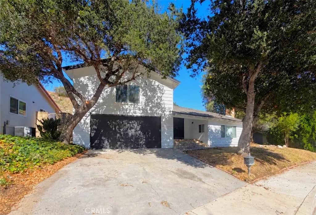 23525 Arlen Drive, Newhall, CA — listing photo 1