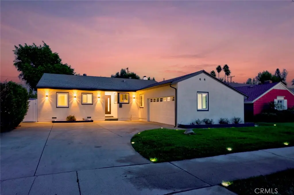 7044 Oakdale, Canoga Park, CA — listing photo 1