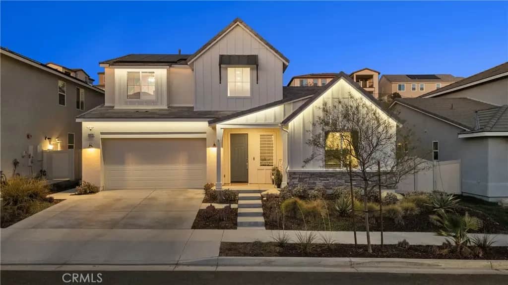 28516 Songbird Way, Saugus, CA — listing photo 1