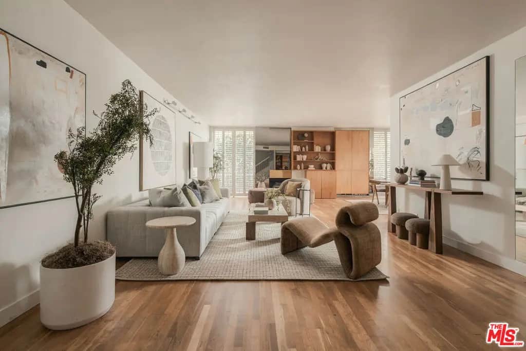 211 S Spalding Drive 107N, Beverly Hills, CA — listing photo 1