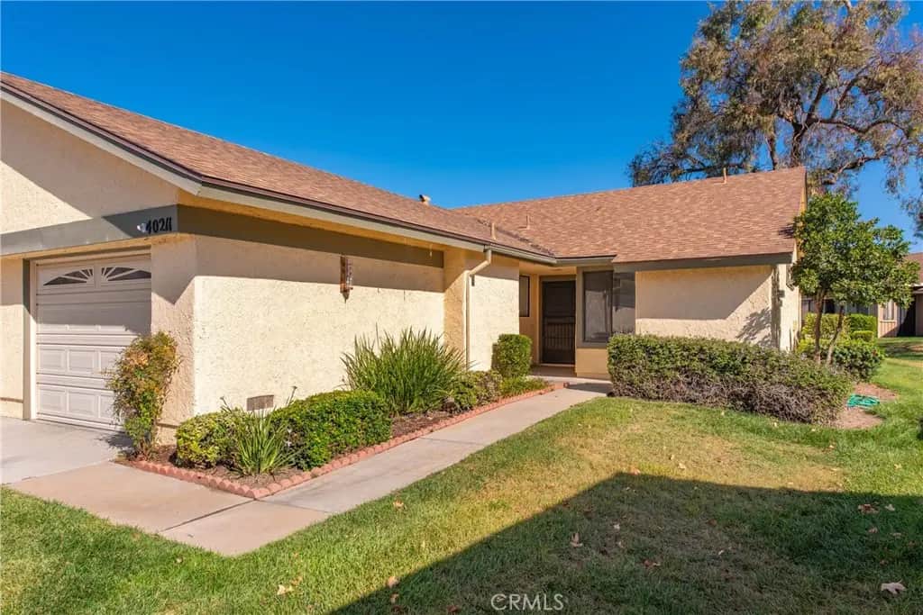 40211 Village 40, Camarillo, CA — listing photo 1