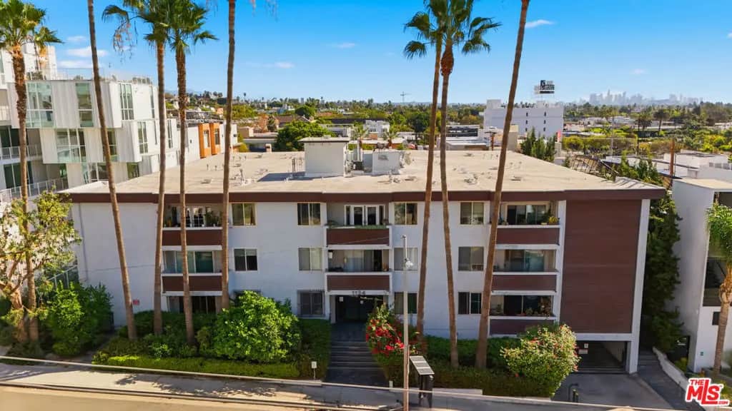 1124 N La Cienega Boulevard 205, West Hollywood, CA — listing photo 1