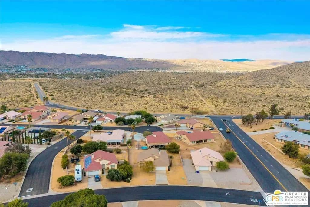 8510 Golden Meadow Drive, Yucca Valley, CA — listing photo 1