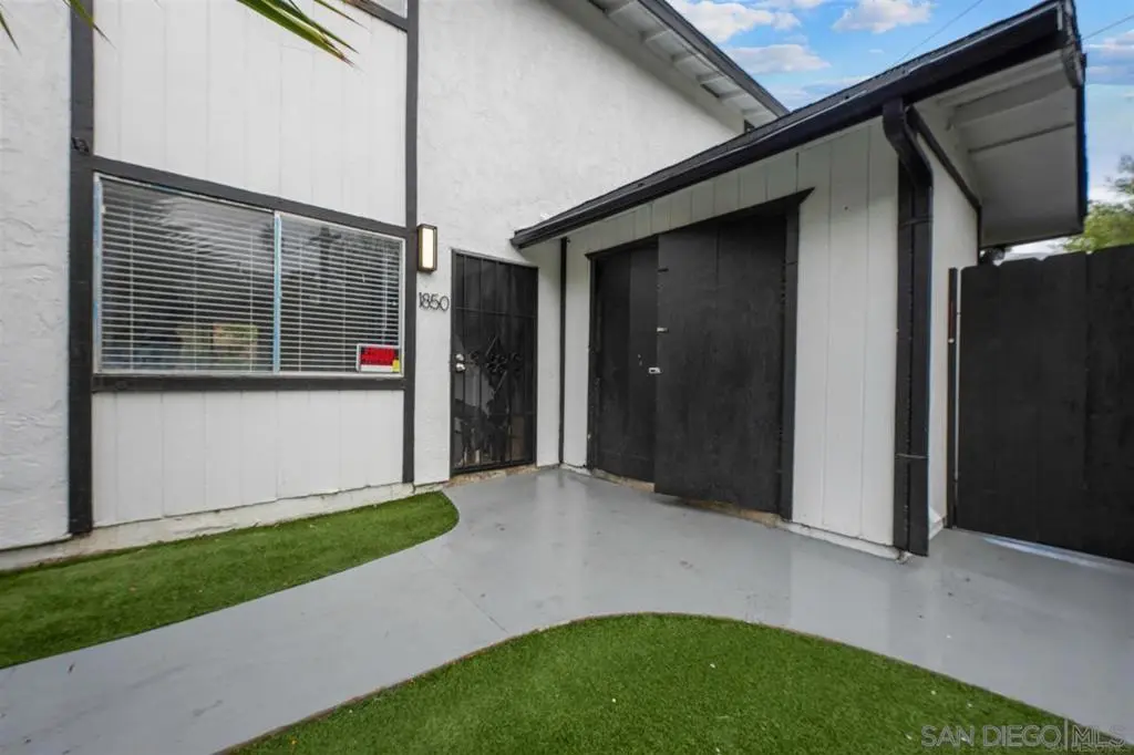 1852 Bakersfield St, Lemon Grove, CA — listing photo 1