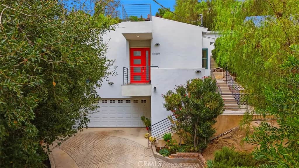4409 Canoga Avenue, Woodland Hills, CA — listing photo 1