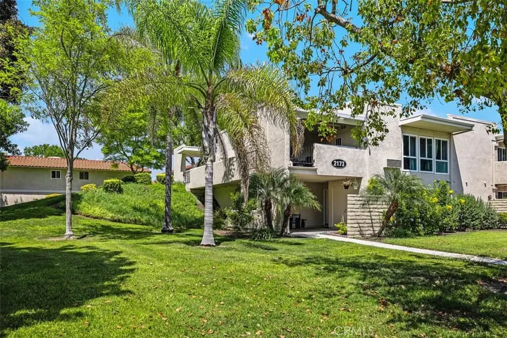 2173 Via Mariposa E Q, Laguna Woods, CA — listing photo 1