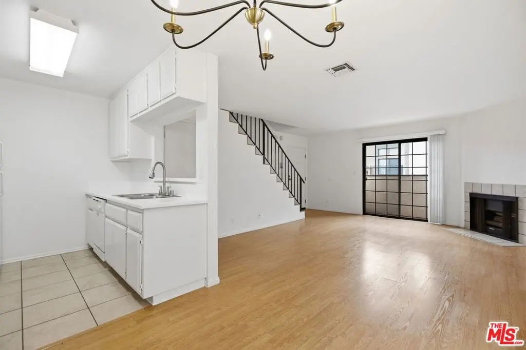 2490 Purdue Avenue 1, Los Angeles, CA — listing photo 1