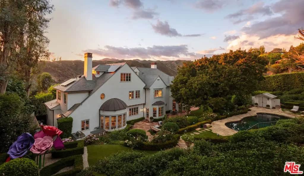 13700 Romany Drive, Pacific Palisades, CA — listing photo 1
