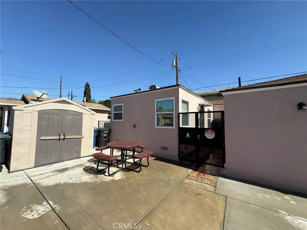 6222 Hood Avenue A, Huntington Park, CA — listing photo 1