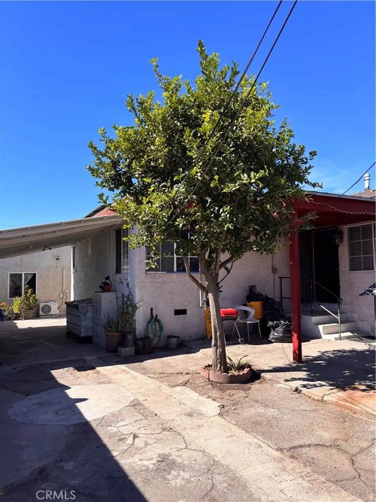 8269 Case, Sun Valley, CA — listing photo 1