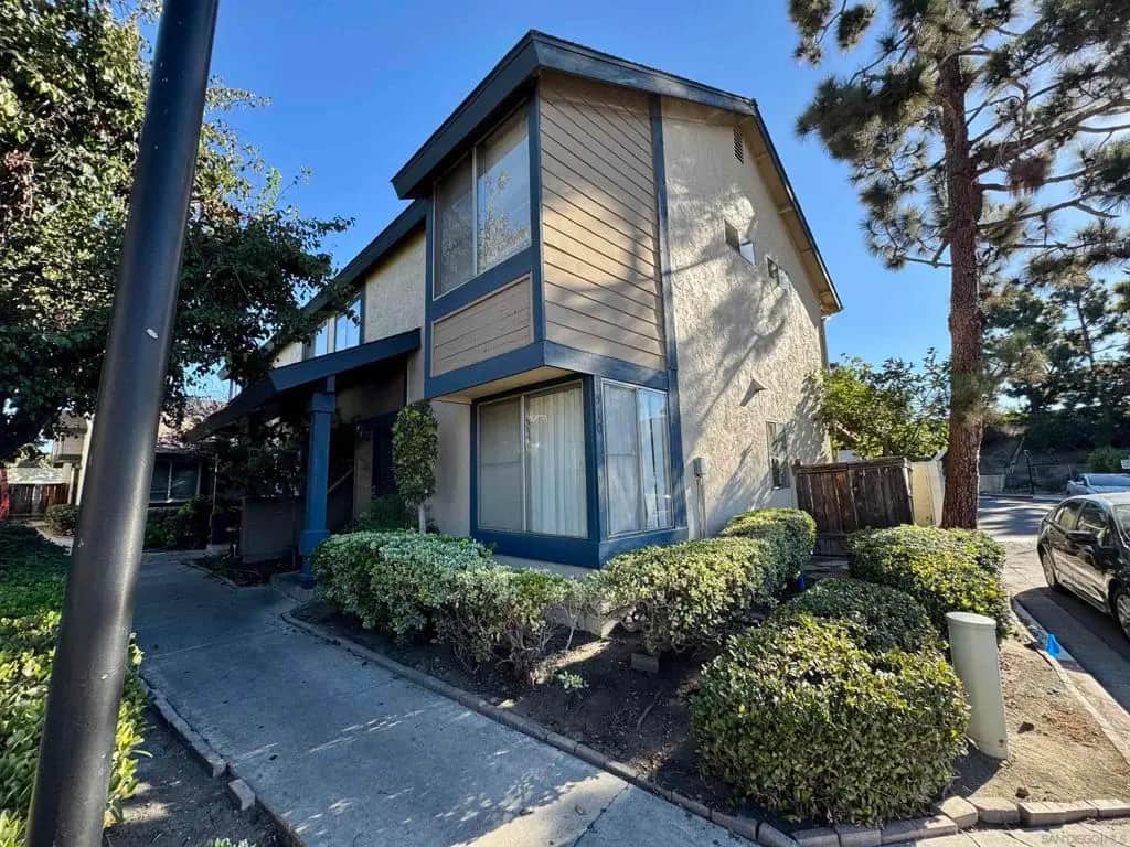 1570 Oro Vista Rd. 286, San Diego, CA — listing photo 1