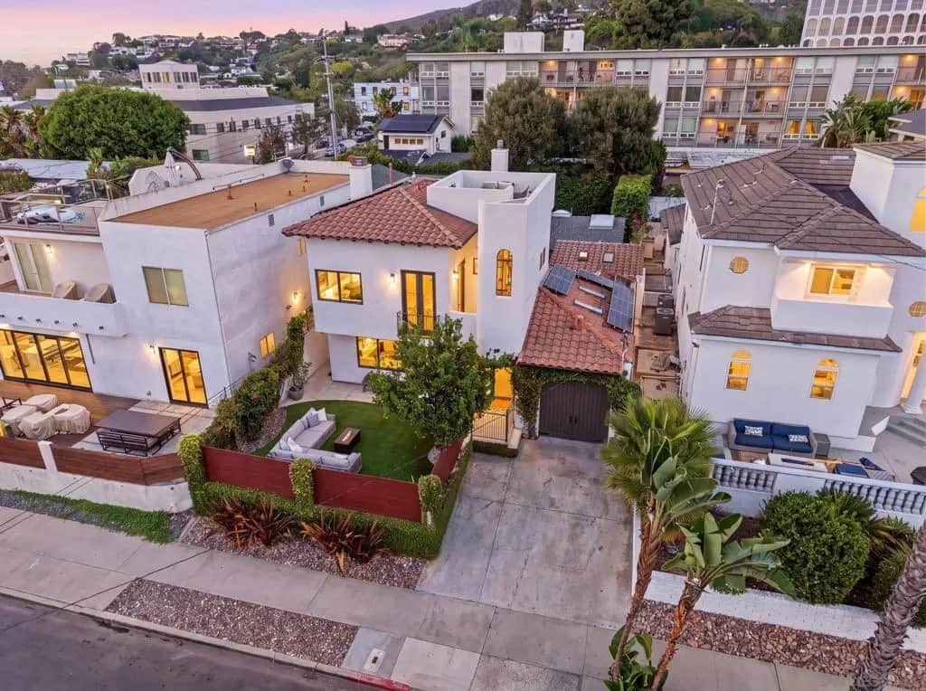 7235 Fay Ave, La Jolla, CA — listing photo 1