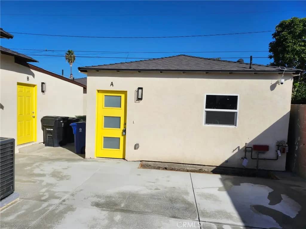 1421 E 123rd A, Los Angeles, CA — listing photo 1