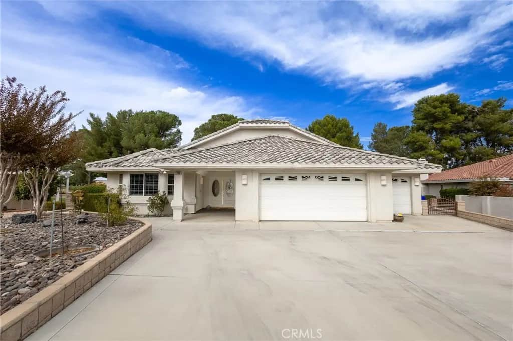 27980 Rustic Court, Helendale, CA — listing photo 1
