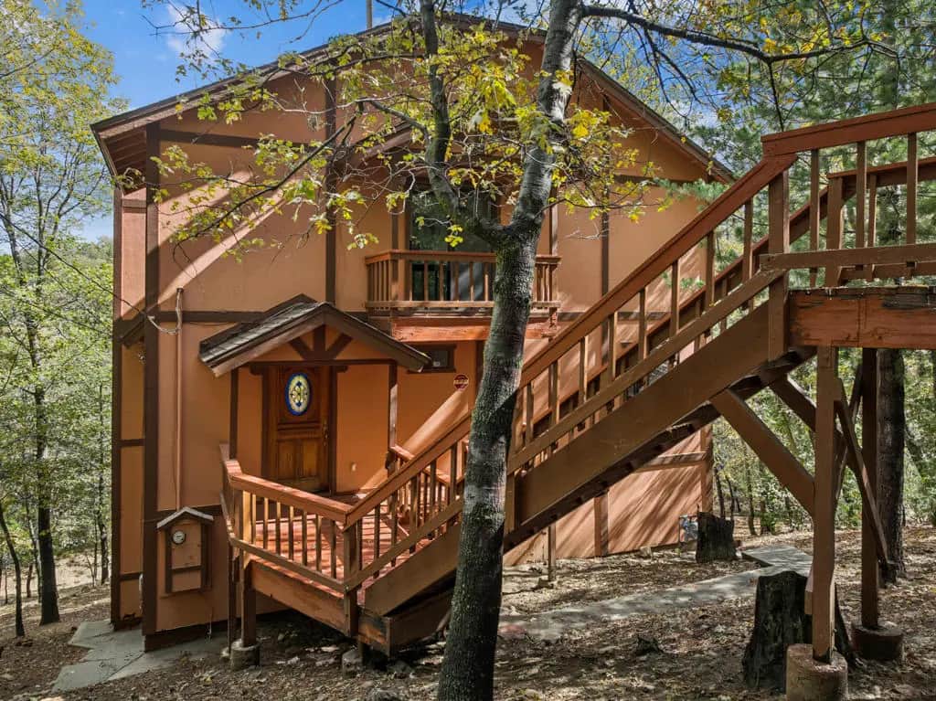 1227 Portillo Lane, Lake Arrowhead, CA — listing photo 1