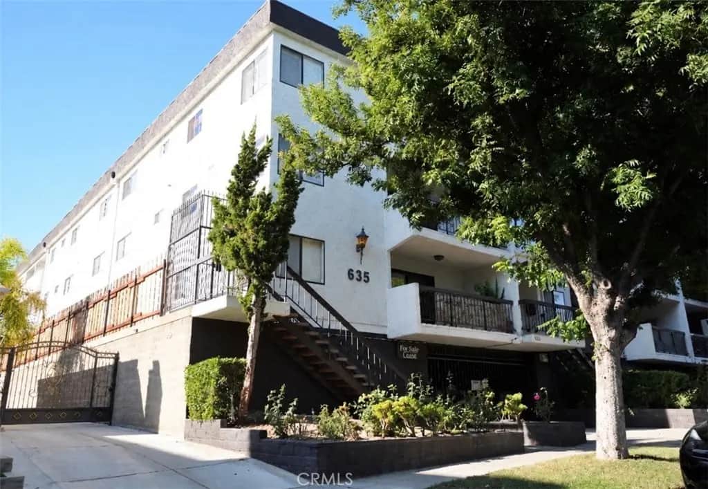 635 E Elmwood Avenue 204, Burbank, CA — listing photo 1