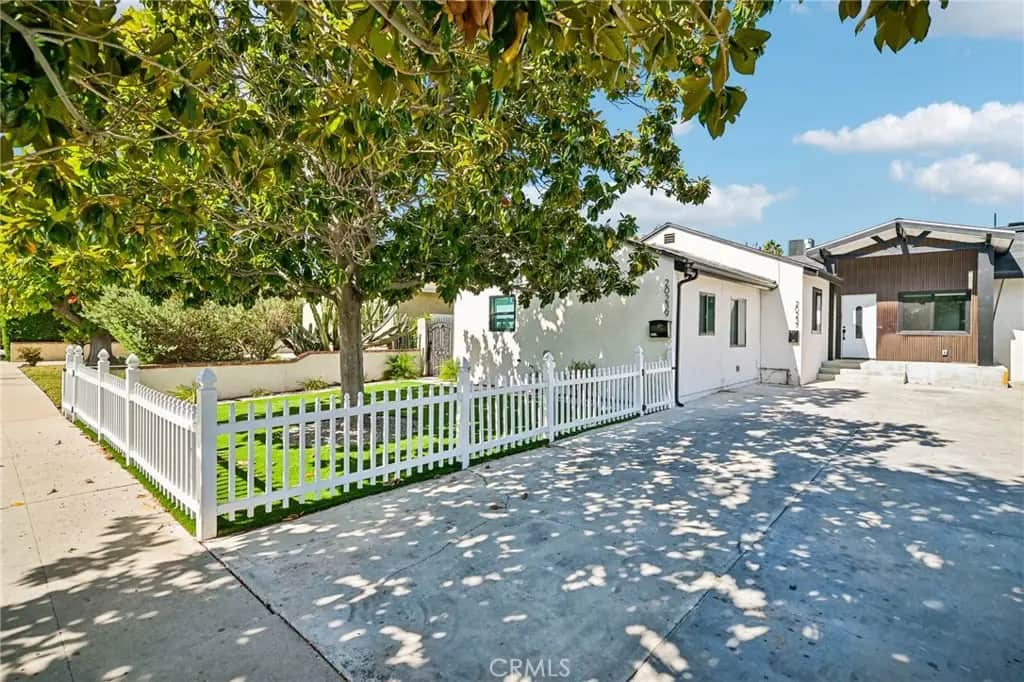 20237 20239 Hartland Street, Winnetka, CA — listing photo 1