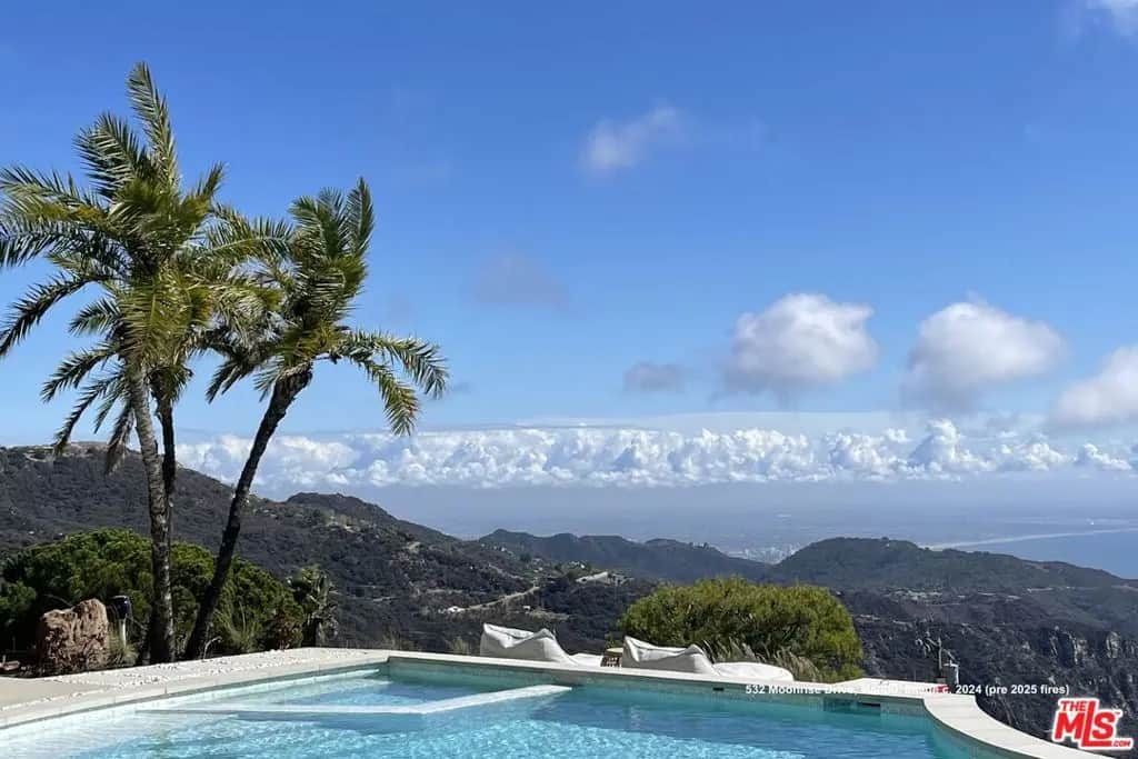 532 Moonrise Drive, Malibu, CA — listing photo 1