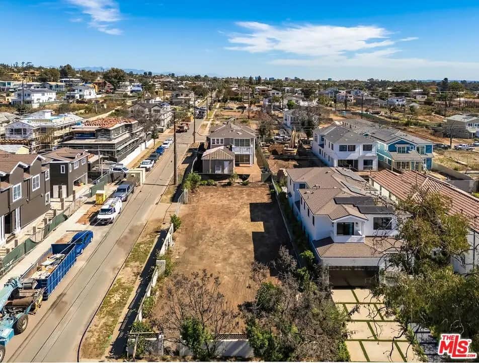 958 Embury Street, Pacific Palisades, CA — listing photo 1
