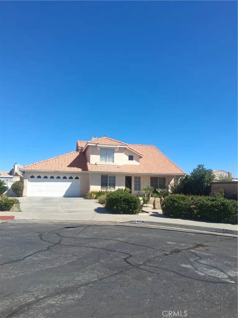 14798 Santa Fe Trail, Victorville, CA — listing photo 1