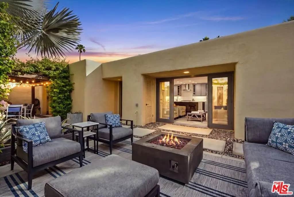 1161 E Alejo Road, Palm Springs, CA — listing photo 1