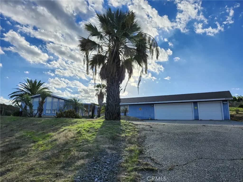 40335 Calle Vecina, Temecula, CA — listing photo 1