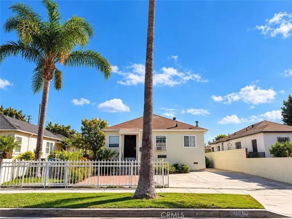 10318 S Freeman Ave, Inglewood, CA — listing photo 1