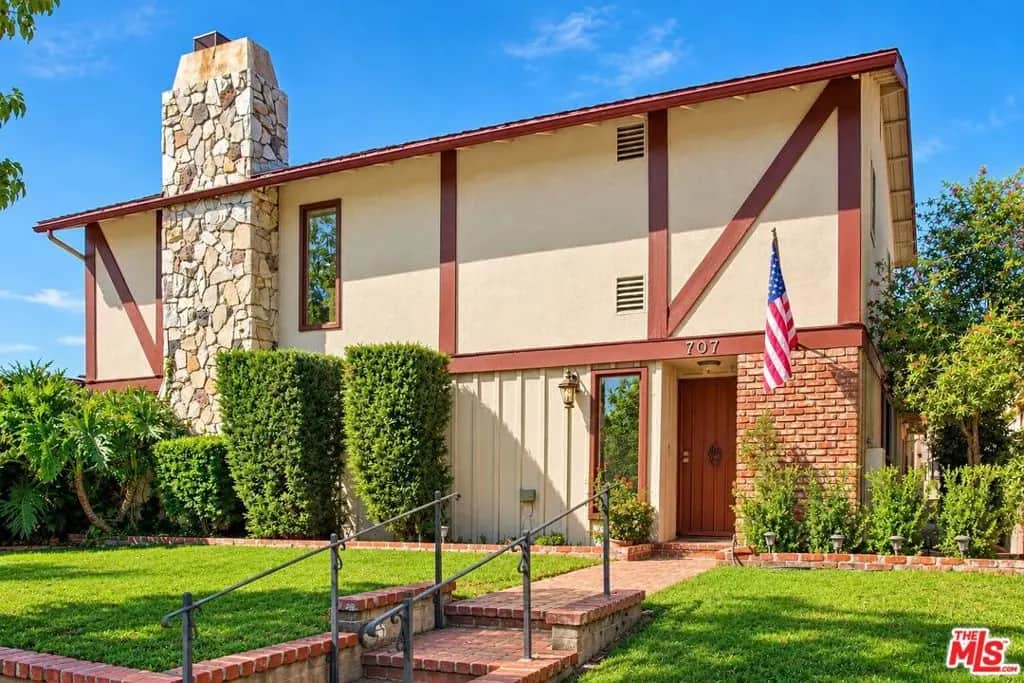 707 E Palm Avenue A, B, C, D, Burbank, CA — listing photo 1
