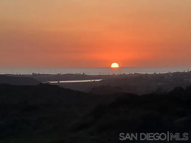 4089 Arcadia Way, Oceanside, CA — listing photo 1