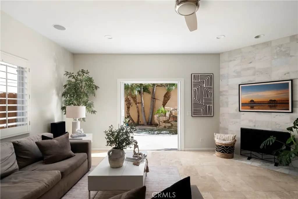 1112 Delaware Street, Huntington Beach, CA — listing photo 1