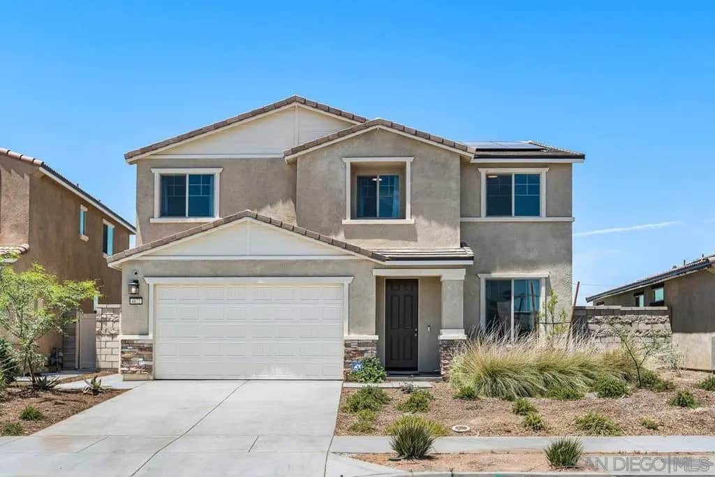 4872 Goldfinch, Hemet, CA — listing photo 1