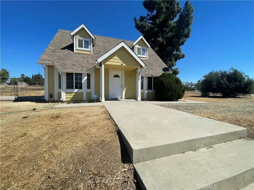 26140 Hoover Street, Murrieta, CA — listing photo 1