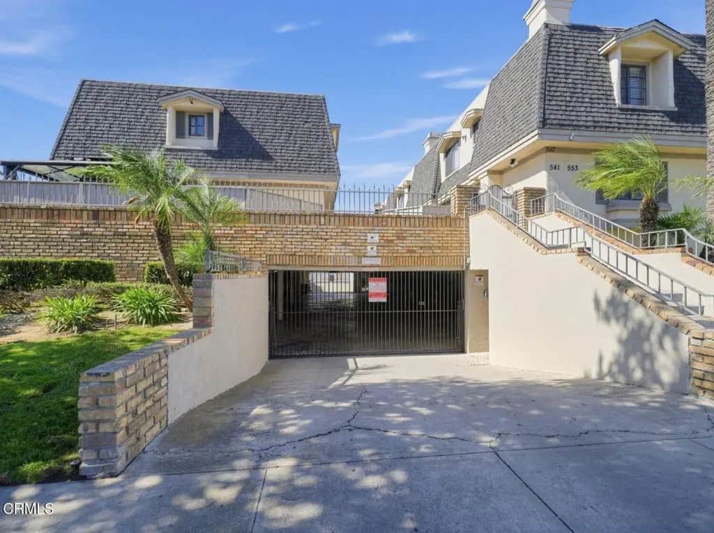 553 S E Street, Oxnard, CA — listing photo 1