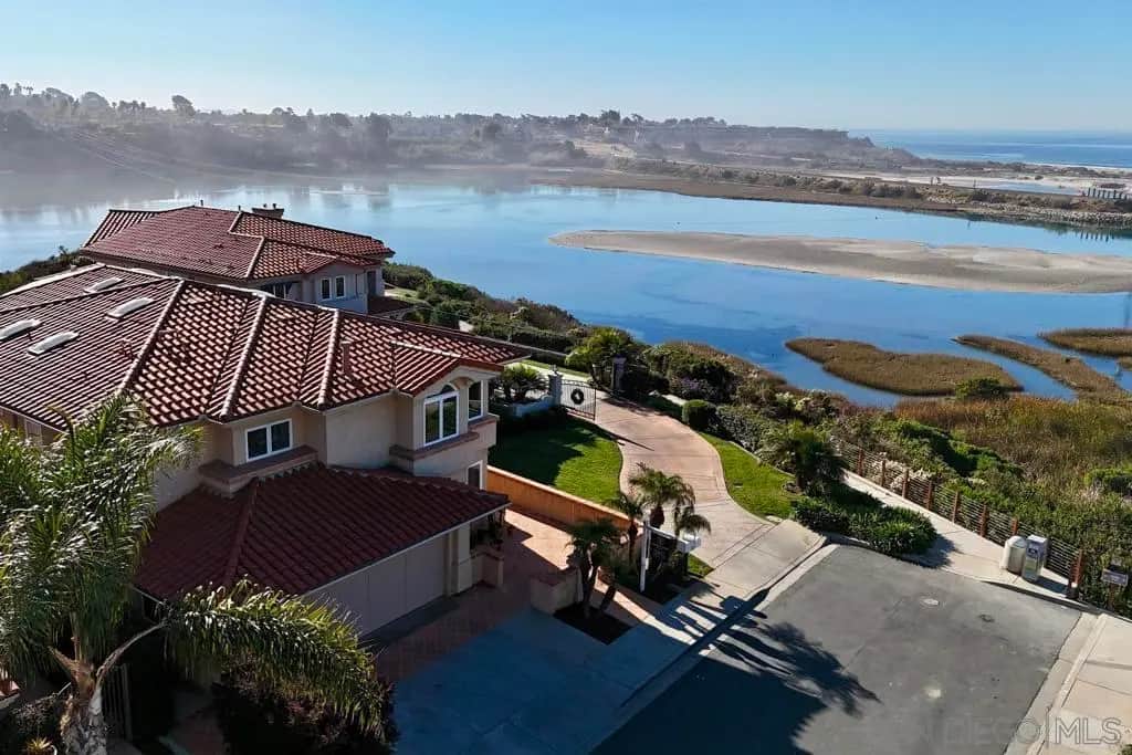 7564 Navigator Ct, Carlsbad, CA — listing photo 1