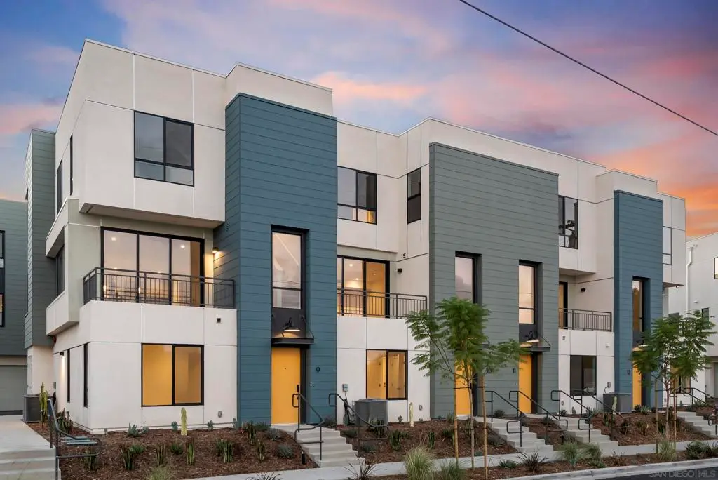 3303 Ruffin Rd 2, San Diego, CA — listing photo 1