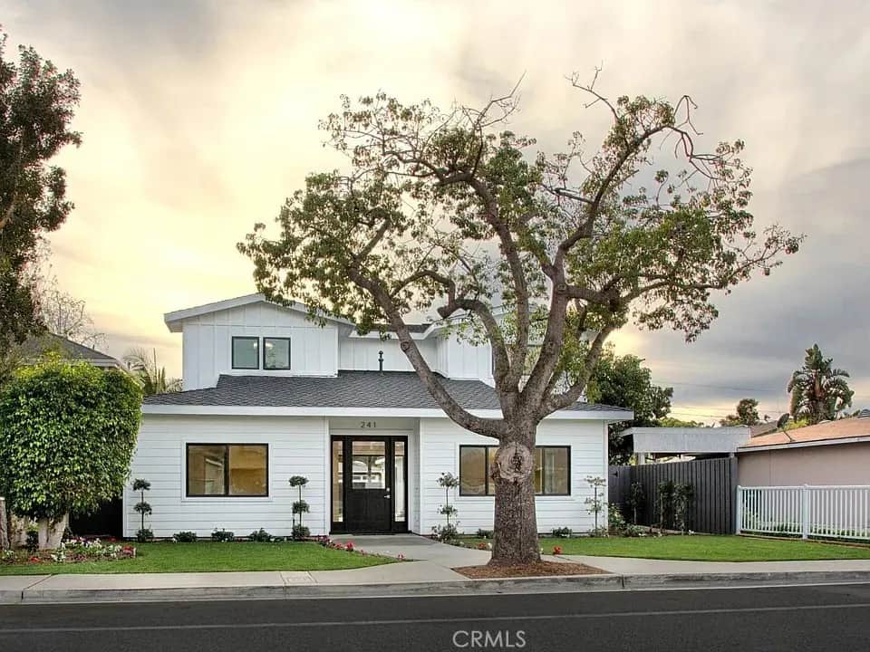 241 E 19th Street, Costa Mesa, CA — listing photo 1